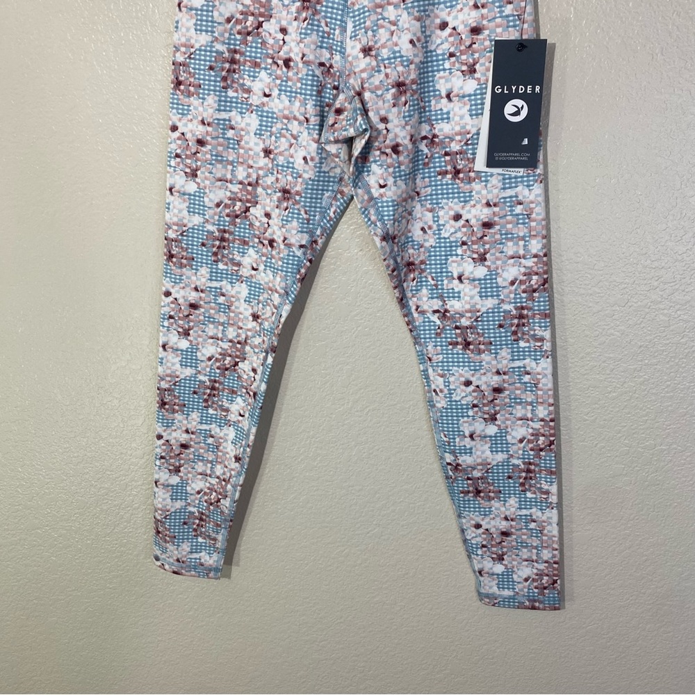 Glyder NWT Leggings in FLORAL PLAID, Size Small - Picture 3 of 8